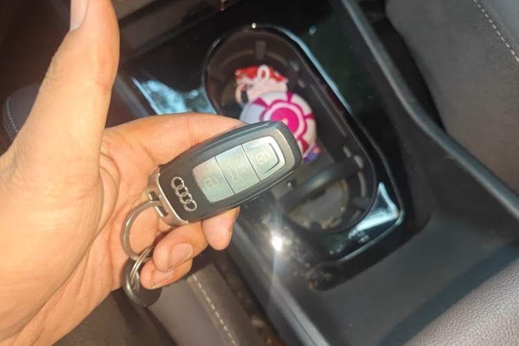 Used Audi Q4 e-tron 2022 40 e-tron Adventure Edition Vehicle Key