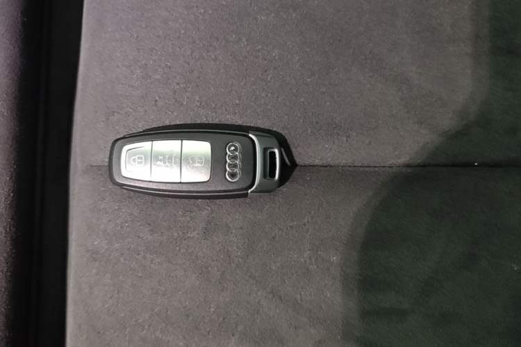Used Audi Q4 e-tron 2022 40 e-tron Boundary Edition Vehicle Key