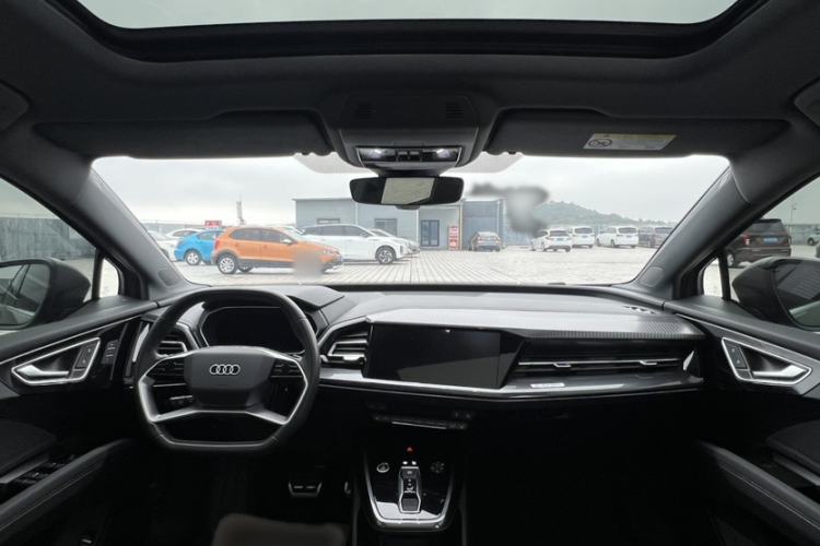 Used Audi Q4 e-tron 2022 40 e-tron Boundary Edition Interior 3