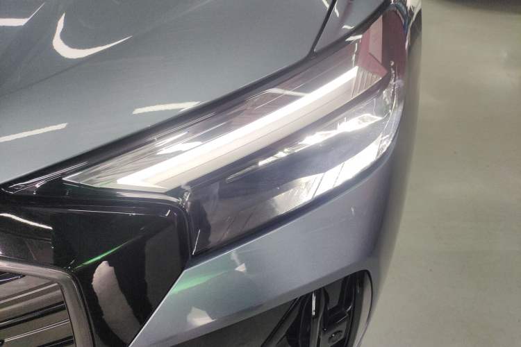 Used Audi Q4 e-tron 2022 40 e-tron Boundary Edition Left Front Headlight