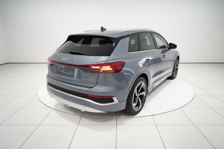 Used Audi Q4 e-tron 2022 40 e-tron Boundary Edition Rear Right 45 Deg