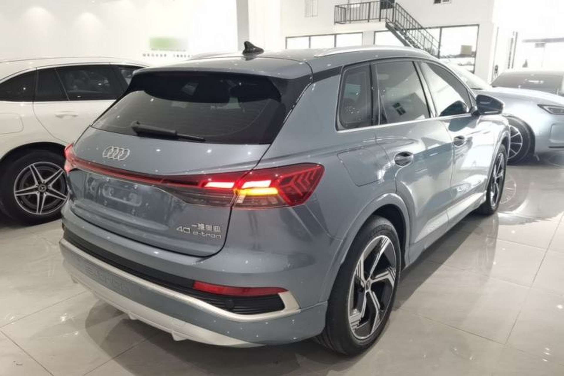 Used Audi Q4 e-tron 2022 40 e-tron Boundary Edition Rear Right 45 Deg