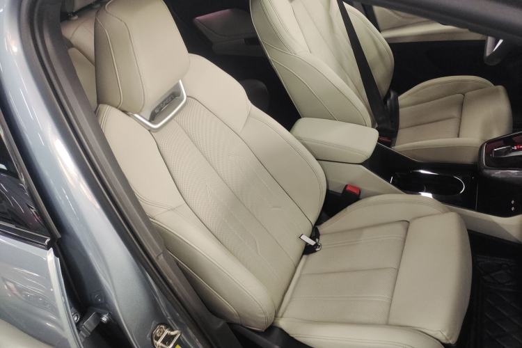 Used Audi Q4 e-tron 2022 40 e-tron Boundary Edition Right Front Seat