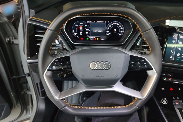 Used Audi Q4 e-tron 2022 40 e-tron Boundary Edition Steering Wheel