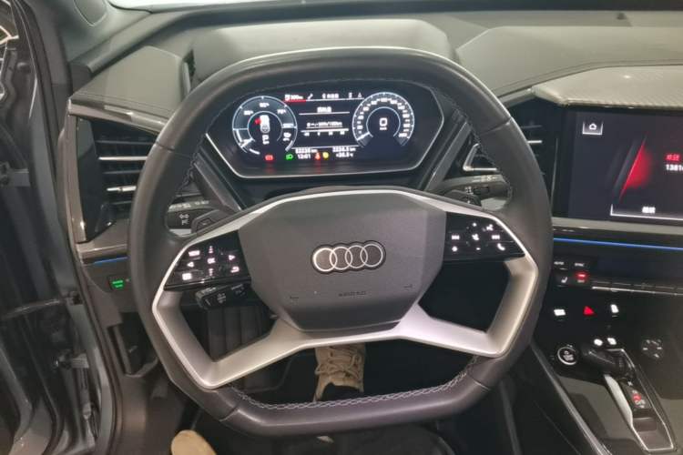 Used Audi Q4 e-tron 2022 40 e-tron Boundary Edition Steering Wheel