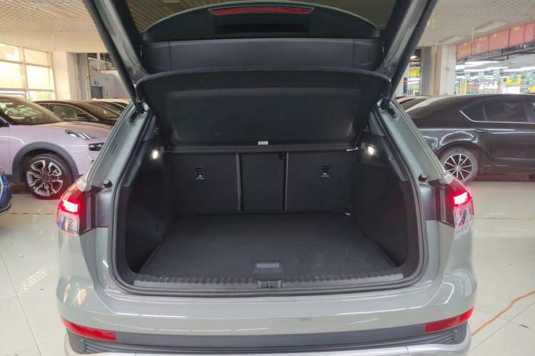 Used Audi Q4 e-tron 2022 40 e-tron Boundary Edition Trunk