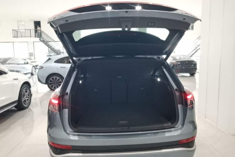 Used Audi Q4 e-tron 2022 40 e-tron Boundary Edition Trunk