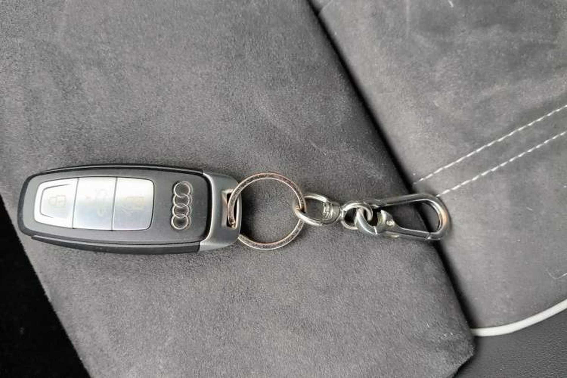 Used Audi Q4 e-tron 2022 40 e-tron Boundary Edition Vehicle Key
