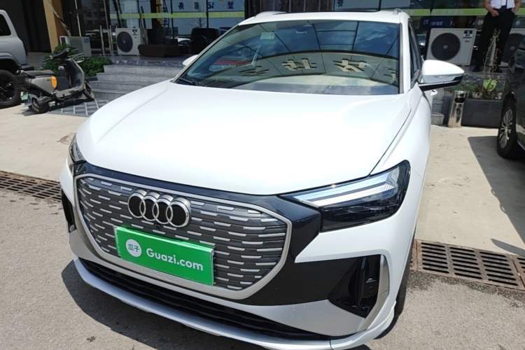 Used Audi Q4 e-tron 2022 40 e-tron Adventure Edition Guazi used car, China used car export, Used car for sale, Used  cars, Cheapest cars for sale