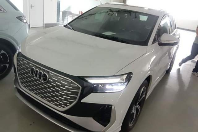 Used Audi Q4 e-tron 2022 40 e-tron First Edition