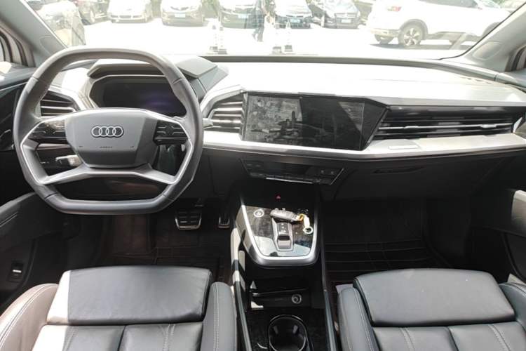 Used Audi Q4 e-tron 2022 40 e-tron Adventure Edition Audio And AC Panel