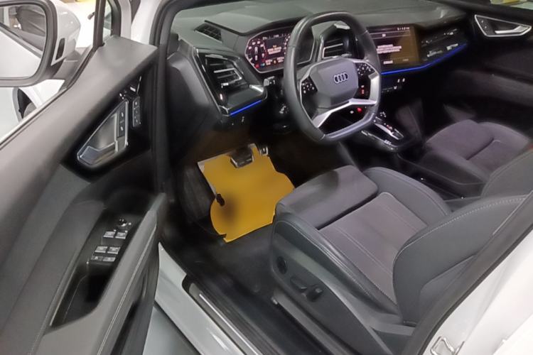 Used Audi Q4 e-tron 2022 50 e-tron quattro Visionary Edition Driver Seat