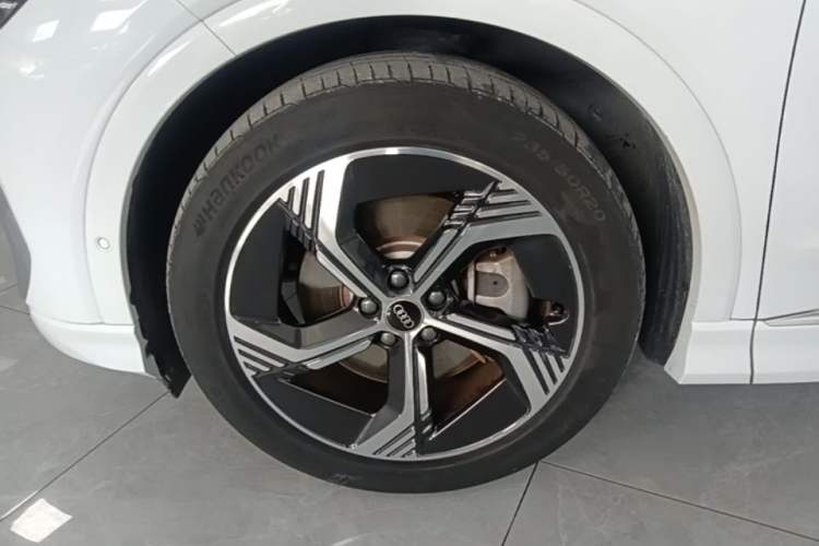 Used Audi Q4 e-tron 2022 40 e-tron Boundary Edition Exterior 2