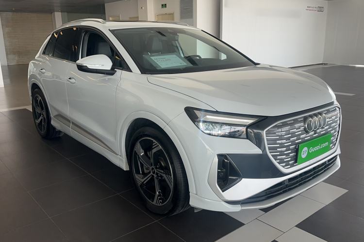 Used Audi Q4 e-tron 2022 50 e-tron quattro Visionary Edition Exterior 2