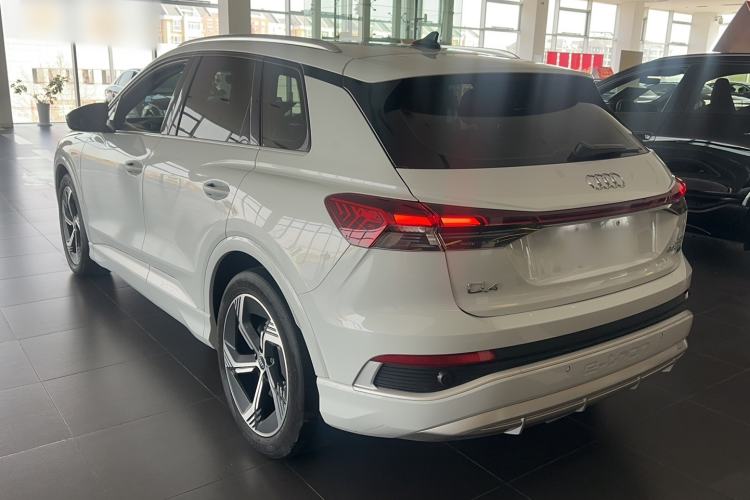 Used Audi Q4 e-tron 2022 50 e-tron quattro Visionary Edition Exterior 5