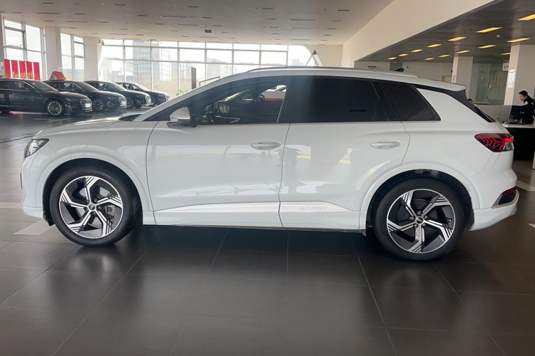 Used Audi Q4 e-tron 2022 50 e-tron quattro Visionary Edition Exterior 6