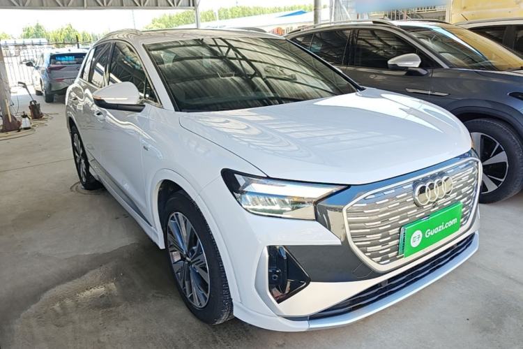 Used Audi Q4 e-tron 2022 40 e-tron Adventure Edition Front Right 45 Deg