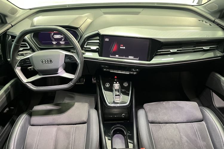 Used Audi Q4 e-tron 2022 40 e-tron Boundary Edition Interior 3