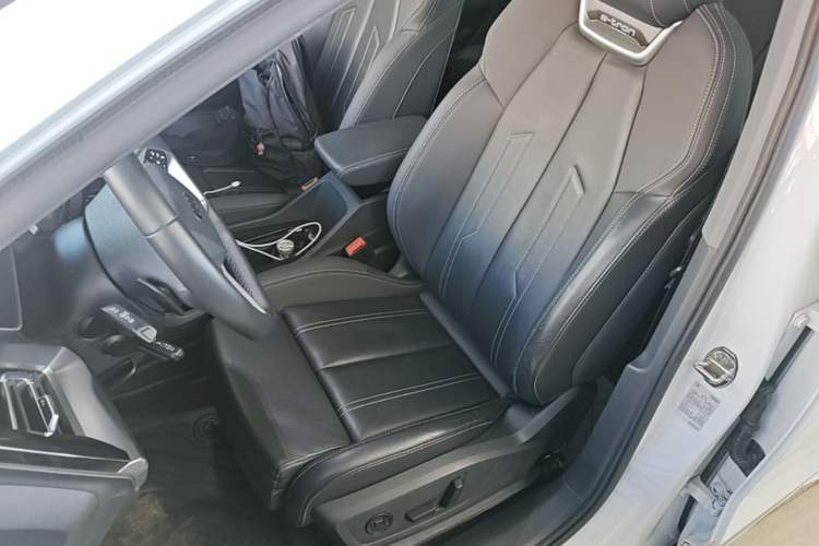 Used Audi Q4 e-tron 2022 40 e-tron Adventure Edition Left Front Seat