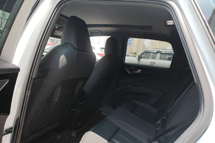 Used Audi Q4 e-tron 2022 40 e-tron Adventure Edition Left Rear Seat