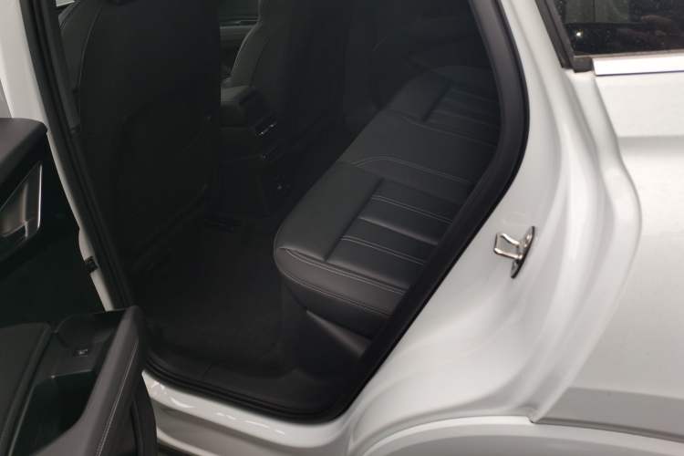 Used Audi Q4 e-tron 2022 40 e-tron Adventure Edition Left Rear Seat