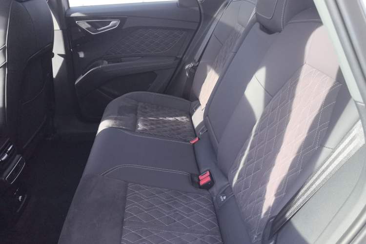 Used Audi Q4 e-tron 2022 50 e-tron quattro Creation Edition Left Rear Seat