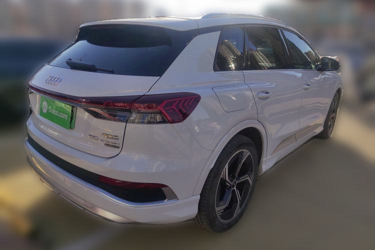 Used Audi Q4 e-tron 2022 50 e-tron quattro Visionary Edition Rear Right 45 Deg