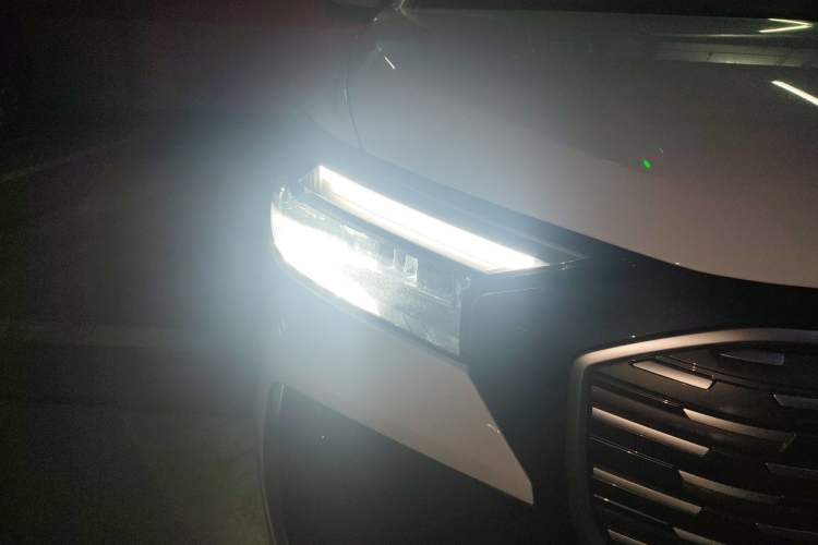 Used Audi Q4 e-tron 2022 40 e-tron Boundary Edition Right Front Headlight