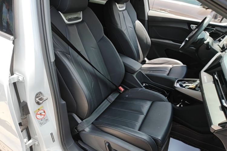 Used Audi Q4 e-tron 2022 40 e-tron Adventure Edition Right Front Seat