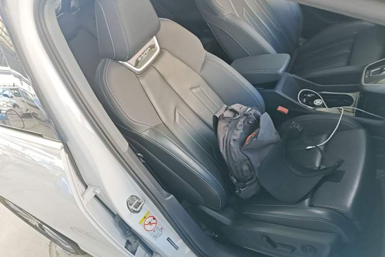 Used Audi Q4 e-tron 2022 40 e-tron Adventure Edition Right Front Seat