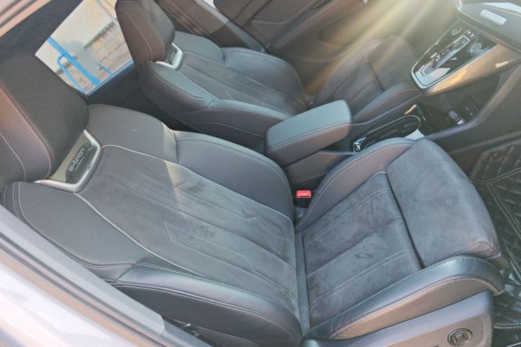 Used Audi Q4 e-tron 2022 40 e-tron Boundary Edition Right Front Seat