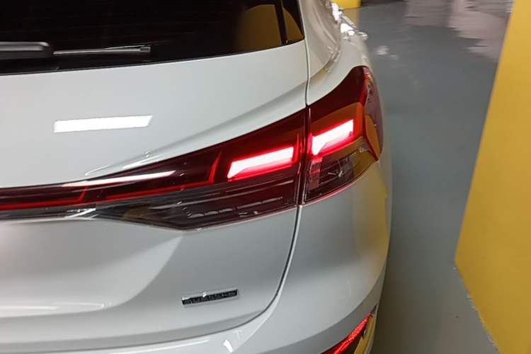 Used Audi Q4 e-tron 2022 50 e-tron quattro Visionary Edition Right Rear Taillight