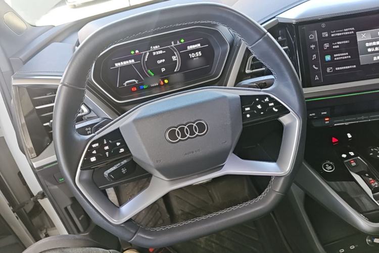 Used Audi Q4 e-tron 2022 40 e-tron Adventure Edition Steering Wheel