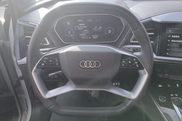 Used Audi Q4 e-tron 2022 50 e-tron quattro Creation Edition Steering Wheel