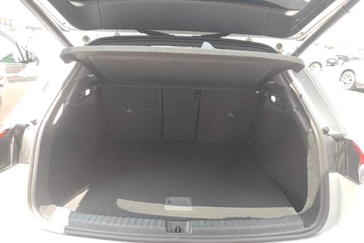 Used Audi Q4 e-tron 2022 40 e-tron Adventure Edition Trunk