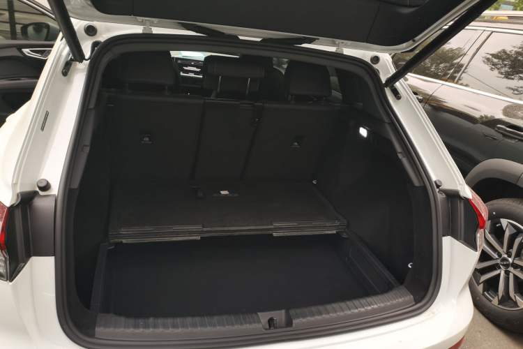 Used Audi Q4 e-tron 2022 40 e-tron Adventure Edition Trunk