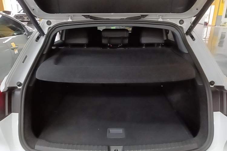 Used Audi Q4 e-tron 2022 50 e-tron quattro Visionary Edition Trunk