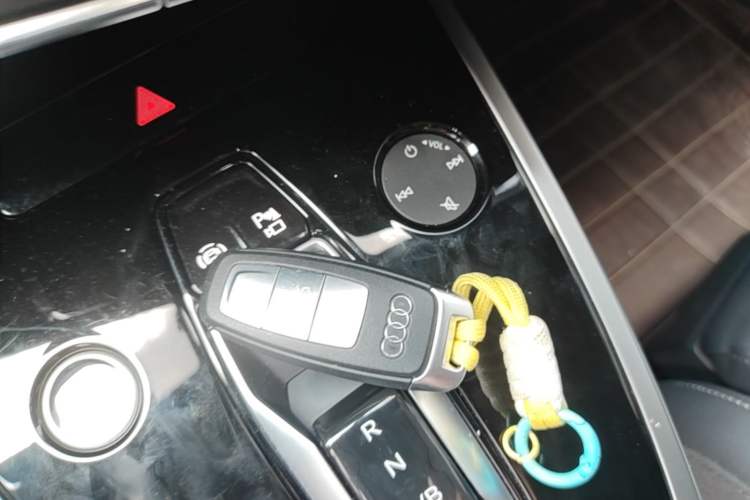 Used Audi Q4 e-tron 2022 40 e-tron Adventure Edition Vehicle Key