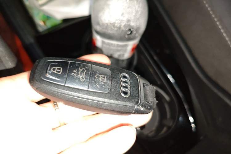 Used Audi Q4 e-tron 2023 40 e-tron Adventure Edition Vehicle Key