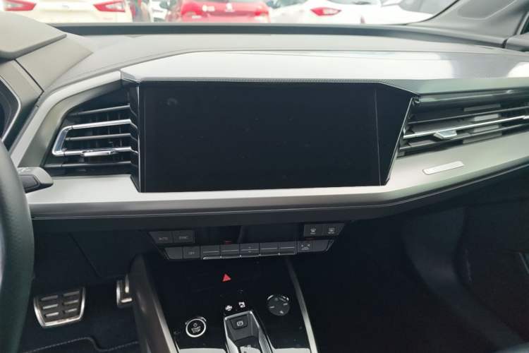 Used Audi Q4 e-tron 2023 40 e-tron Adventure Edition Audio And AC Panel
