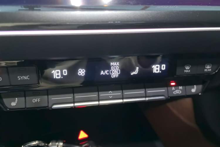 Used Audi Q4 e-tron 2023 40 e-tron Adventure Edition Audio And AC Panel