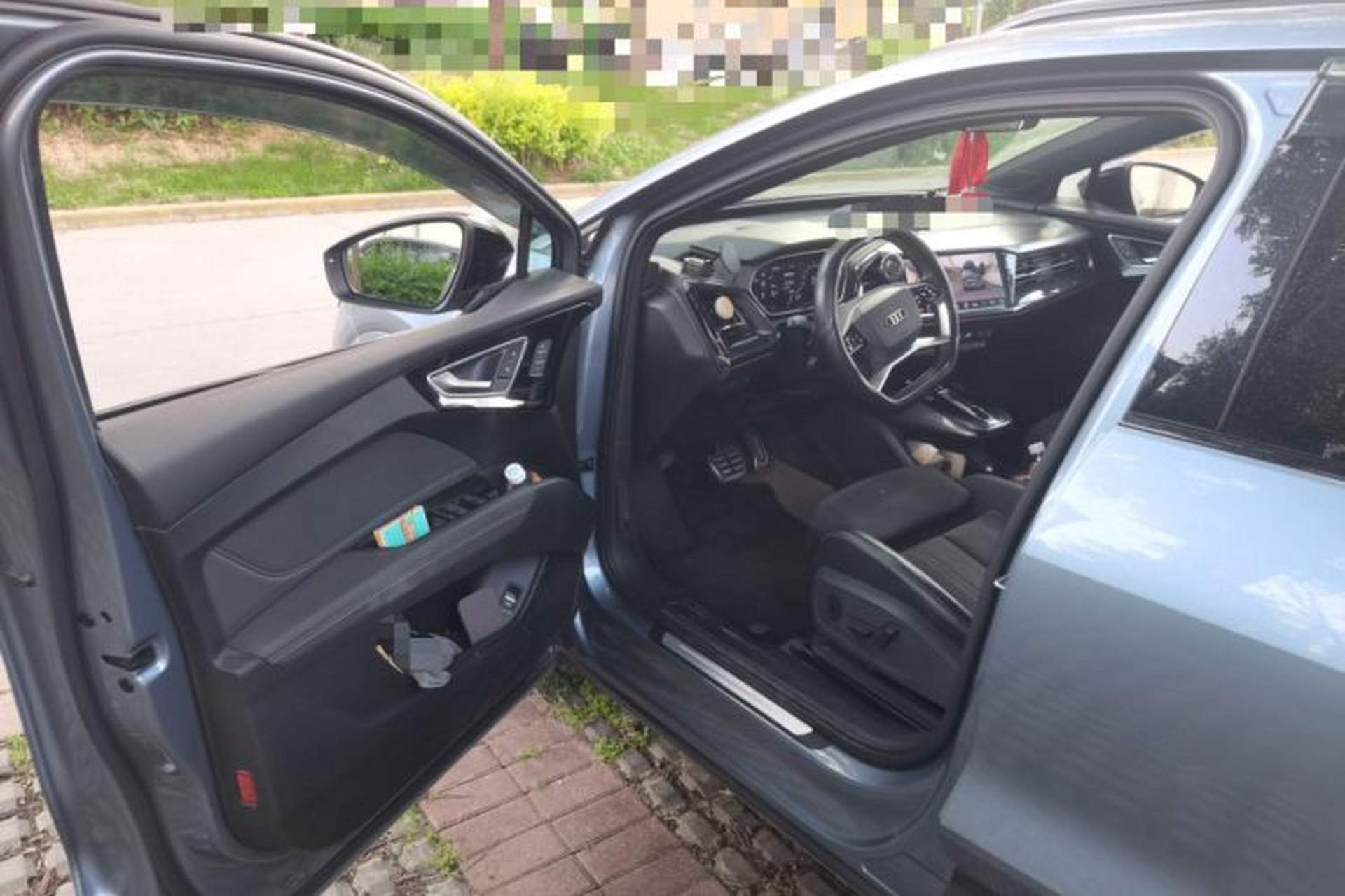 Used Audi Q4 e-tron 2023 40 e-tron Creation Edition Midnight Driver Seat