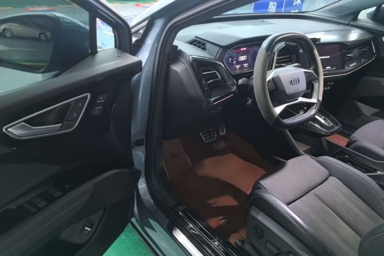 Used Audi Q4 e-tron 2023 40 e-tron Adventure Edition Driver Seat