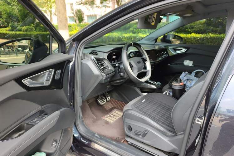 Used Audi Q4 e-tron 2023 40 e-tron Boundary Edition Driver Seat