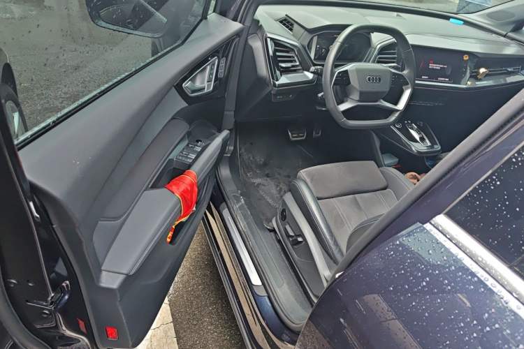 Used Audi Q4 e-tron 2023 40 e-tron Adventure Edition Driver Seat