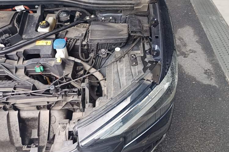 Used Audi Q4 e-tron 2023 40 e-tron Boundary Edition Engine Bay Left