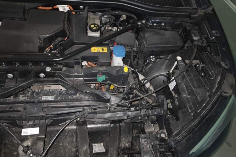 Used Audi Q4 e-tron 2023 40 e-tron Creation Edition Midnight Engine Bay Left