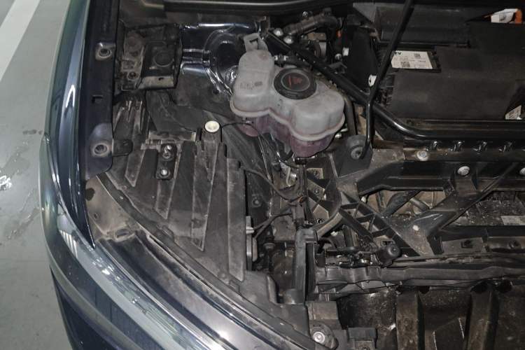 Used Audi Q4 e-tron 2023 40 e-tron Creation Edition Midnight Engine Bay Right