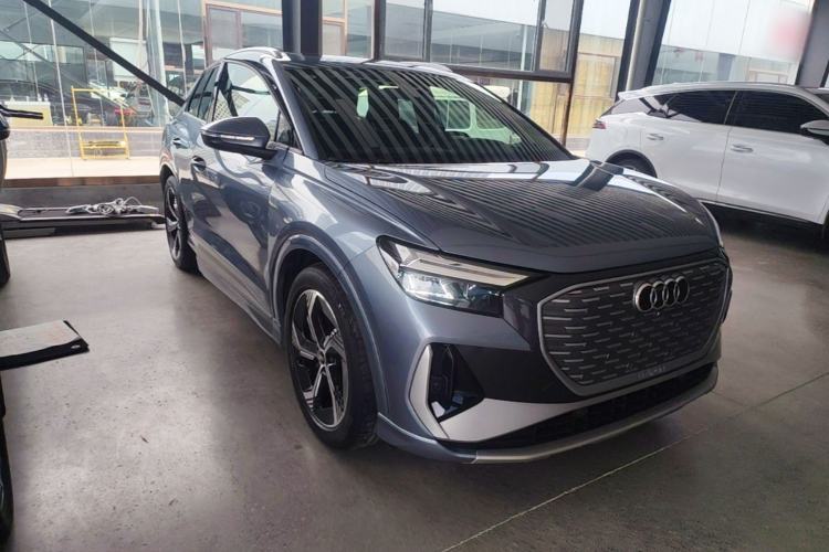 Used Audi Q4 e-tron 2023 50 e-tron quattro Visionary Edition Exterior 1