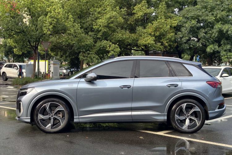 Used Audi Q4 e-tron 2023 50 e-tron quattro Visionary Edition Exterior 3